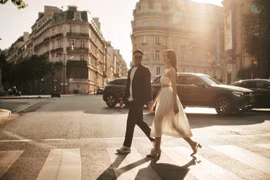 Á hậu Phương Anh tung ảnh cưới chụp tại tháp Eiffel