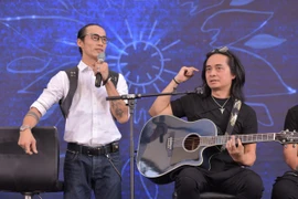 Bức Tường tái xuất, lý giải việc chưa chính thức "kết nạp" Phạm Anh Khoa