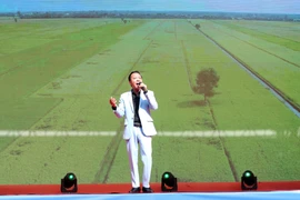  NSƯT Việt Hoàn chia sẻ về cuộc sống giữa ngôi nhà vườn ở ngoại ô