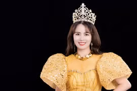  Cây viết 8x Phạm Thị Ngọc Thanh đăng quang Á hậu 