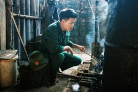 Ca sĩ Vũ Thắng Lợi tiết lộ chuyện không ngại “bán vé dạo, gõ cửa từng nhà”