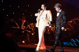 Đàm Vĩnh Hưng khuyên Lệ Quyên: "Không còn yêu mà ở lại chỉ làm khổ nhau"