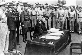 Hồng quân Liên Xô giải giáp đạo quân phát-xít Quan Đông