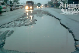 Vá đường hay gài bẫy trên đường?!