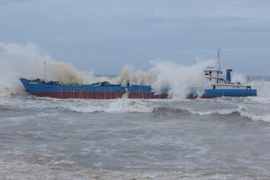 Cứu nạn an toàn 11 thuyền viên gặp nạn trên biển