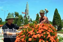 Chuyện về 2 cựu binh chăm sóc nghĩa trang liệt sĩ suốt 20 năm