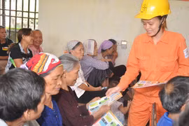 Phong trào Hộ gia đình sử dụng tiết kiệm điện tại Hà Nội phát triển mạnh 
