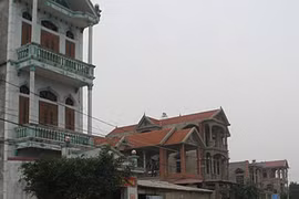 Khi "hàng trắng" bủa vây những ngôi làng