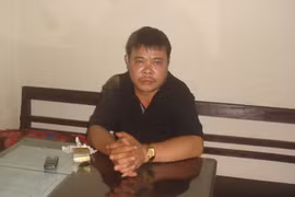 Hung hăng “giải cứu” xe tải phạm luật