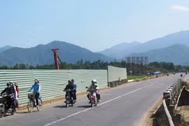 Công an viên tử nạn khi mật phục đối tượng rạch quần nữ sinh