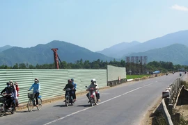 Công an viên tử nạn khi mật phục đối tượng rạch quần nữ sinh