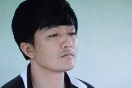 Đâm thấu lưng người tình vì dám đòi chia tay