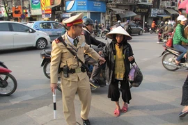 Một việc làm tận tụy của 2 cảnh sát giao thông