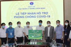 Nutifood và Ông Bầu tặng sản phẩm dinh dưỡng cho y, bác sĩ tuyến đầu và bệnh nhân mắc Covid-19