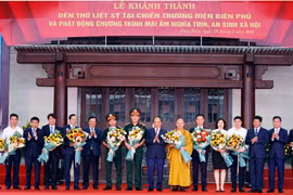 Tiếp tục các hoạt động về nguồn, Sovico và HDBank trao tặng kinh phí xây dựng 100 căn nhà tình nghĩa cho tỉnh Điện Biên 