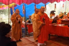 Đẫm nước mắt lễ cầu siêu cho 200 bệnh nhân phong