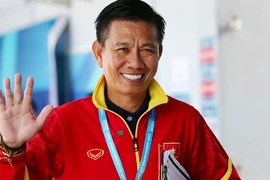 HLV Hoàng Anh Tuấn tái xuất V-League sau 10 năm