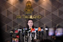 Bóng đá Thái Lan bị giáng đòn nặng vụ thua kiện 300 tỉ đồng