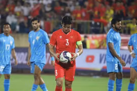 Tuyển Việt Nam lại tụt hạng FIFA, Thái Lan và Indonesia tiếp tục tăng