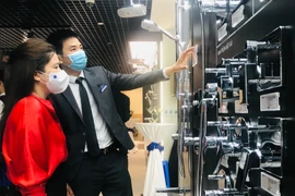 TOTO ra mắt phòng trưng bày đầu tiên tại Hà Nội