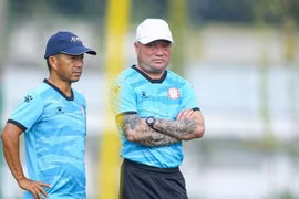 HLV Trương Việt Hoàng quyết có điểm khi trở lại Lạch Tray