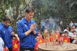 Nguyễn Filip hướng về cội nguồn, sẵn sàng thắng trận đầu tiên cùng tuyển Việt Nam