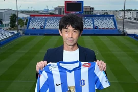 HLV tuyển Thái Lan bị sa thải sắp đối đầu Công an Hà Nội FC