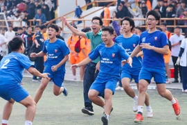 Hình ảnh loạt trận 14h ngày 1-12