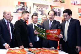 Ấm áp, rộn ràng Hội báo Xuân Ất Tỵ Hà Nội 2025