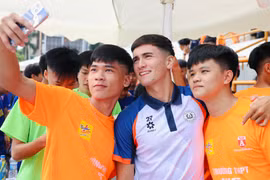 Cầu thủ Việt kiều Brandon Ly: "Muốn được tận hưởng không khí bóng đá học sinh thêm nhiều lần nữa"