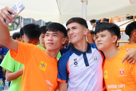 Cầu thủ Việt kiều Brandon Ly: "Muốn được tận hưởng không khí bóng đá học sinh thêm nhiều lần nữa"