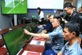Phấn đấu 100% trận đấu V-League có VAR