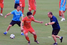 Đấu Ả Rập Xê Út lúc rạng sáng, tuyển Việt Nam có 4 ngày tập thích nghi