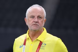 Đối thủ ông Park 'cầu cứu' Liên đoàn bóng đá Australia