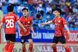 Tạm giãn lịch V-League với CLB Công an Hà Nội