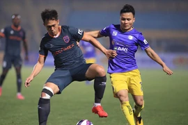 Gáo nước lạnh dội vào tham vọng của Hà Nội FC