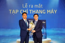 Ra mắt Tạp chí Thang máy