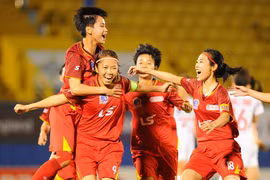 9 nữ cầu thủ TP.HCM ra Hà Nội cách ly để kịp tập trung ĐTQG