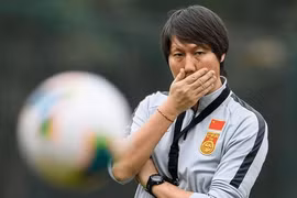 Báo Trung Quốc: "Không thắng tuyển Việt Nam, HLV Li Tie sẽ bị sa thải"