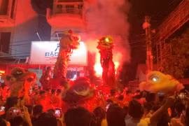 Trung thu sớm rộn ràng trên quê hương "Hai đứa trẻ"