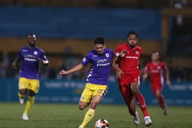 Viettel cầm chân Hà Nội FC, đua vô địch V-League khó lường