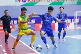 Nghi cầu thủ mắc Covid-19, trận 'siêu kinh điển' futsal quốc gia tạm hoãn