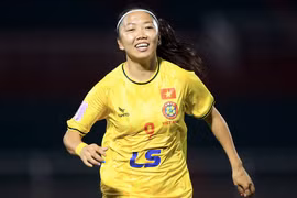 Huỳnh Như nối dài loạt kỷ lục 'vô đối'