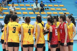 Hà Nội ngược dòng vào bán kết giải bóng chuyền nữ Cát Bà Amatina