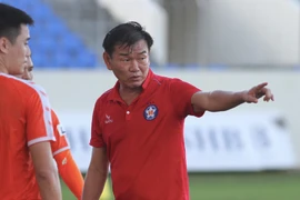 4 trận thua 3, HLV Phan Thanh Hùng chấp nhận bị sa thải