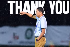 Quả bóng vàng 2015 xin từ chức ở CLB Bình Phước