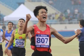 Cuộc đấu khốc liệt trên đường chạy điền kinh SEA Games 31
