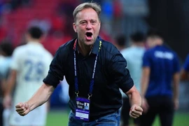HLV Thái Lan cũng bất ngờ với kết quả 4-0 trước Indonesia