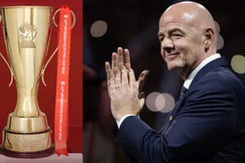 Chủ tịch FIFA và cúp vàng chờ đón tuyển Việt Nam tại Rajamangala