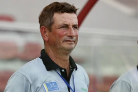 HLV Franck Durix: "Bóng đá Việt Nam còn thiếu một chút chuyên nghiệp"
